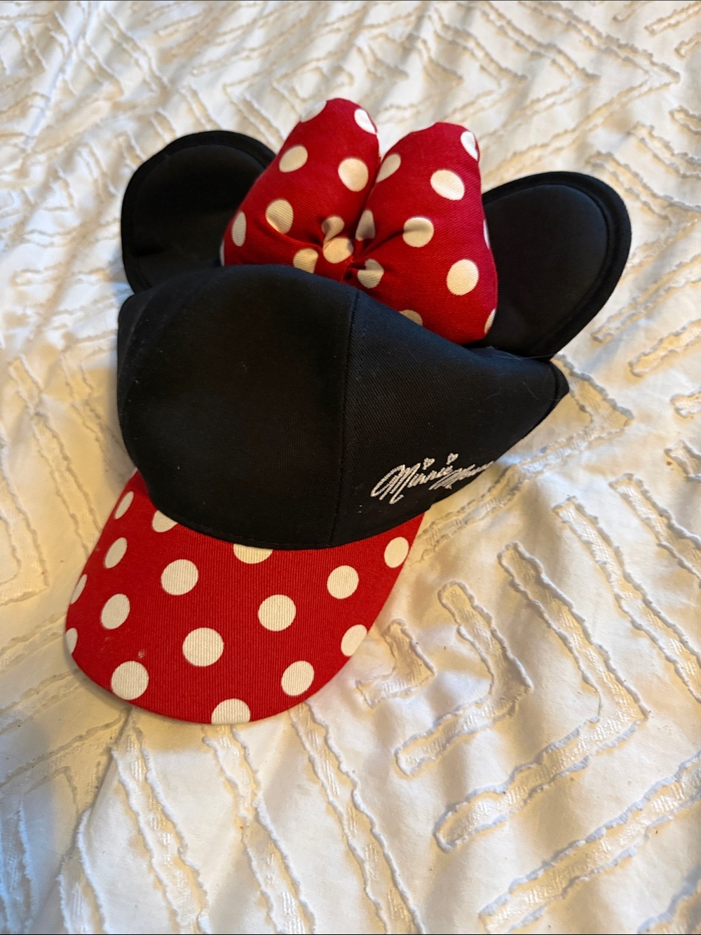 Disney Minnie Mouse Polka Dot Ear Hat - Red & Black